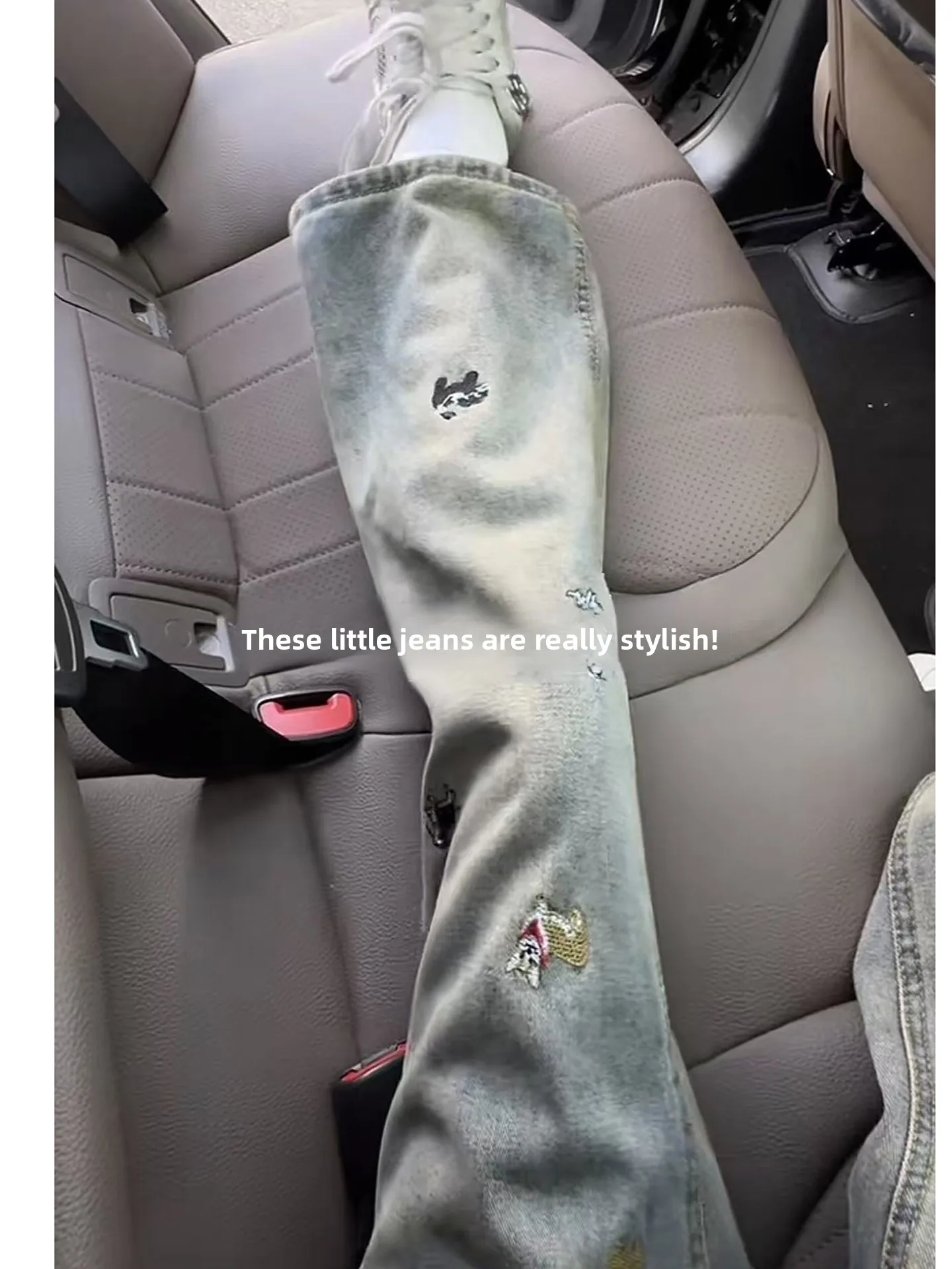 Мужские зимние джинсы Waed Denim прямого кроя с вышивкой, эффект удлинения ног, повседневные брюки в стиле High Street
Мужские зимние джинсы Waed Denim прямого кроя с вышивкой, эффект удлинения ног, повседневные брюки в стиле High Street