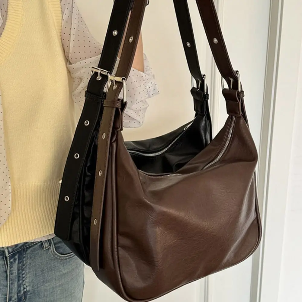 Portable Large Capacity Pillow Crossbody Bag Pillow Bag Korean Style PU Dumpling Bag Mommy Bag Solid Color Shoulder Bag Shopping
Portable Large Capacity Pillow Crossbody Bag Pillow Bag Korean Style PU Dumpling Bag Mommy Bag Solid Color Shoulder Bag Shopping