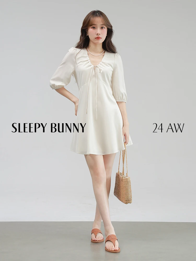 Elegant Loose V Neck Dress Tie Front A Line Mini Flowy 3/4 Sleeve Swing Outfit Women High End Draped Summer Casual Fashion 2025
Elegant Loose V Neck Dress Tie Front A Line Mini Flowy 3/4 Sleeve Swing Outfit Women High End Draped Summer Casual Fashion 2025