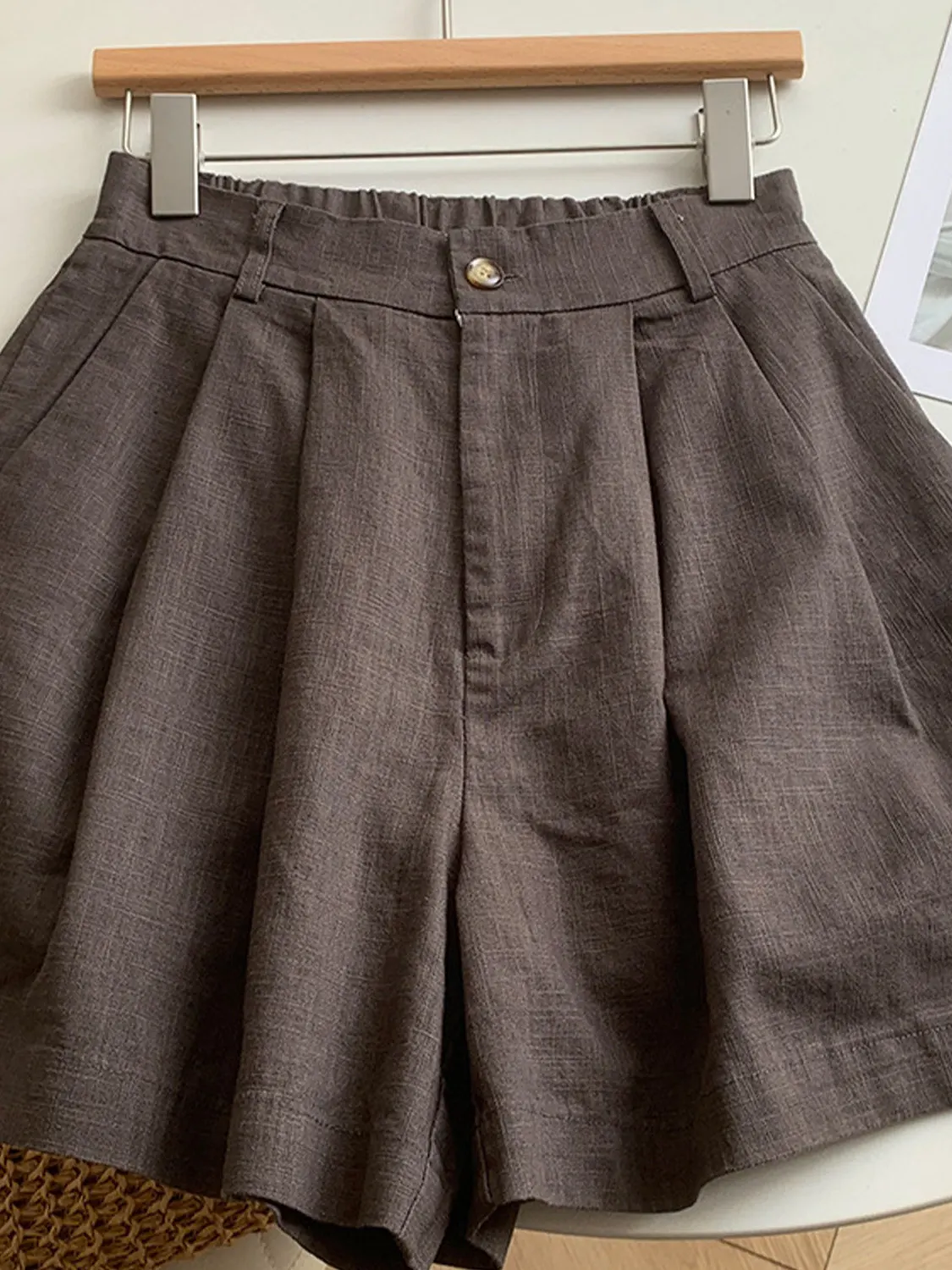 High Waist Wide Leg Coffee Color Short Pants Women's plus Size High Lengthening Effect Retro Japanese Style Washed down Pants
High Waist Wide Leg Coffee Color Short Pants Women's plus Size High Lengthening Effect Retro Japanese Style Washed down Pants