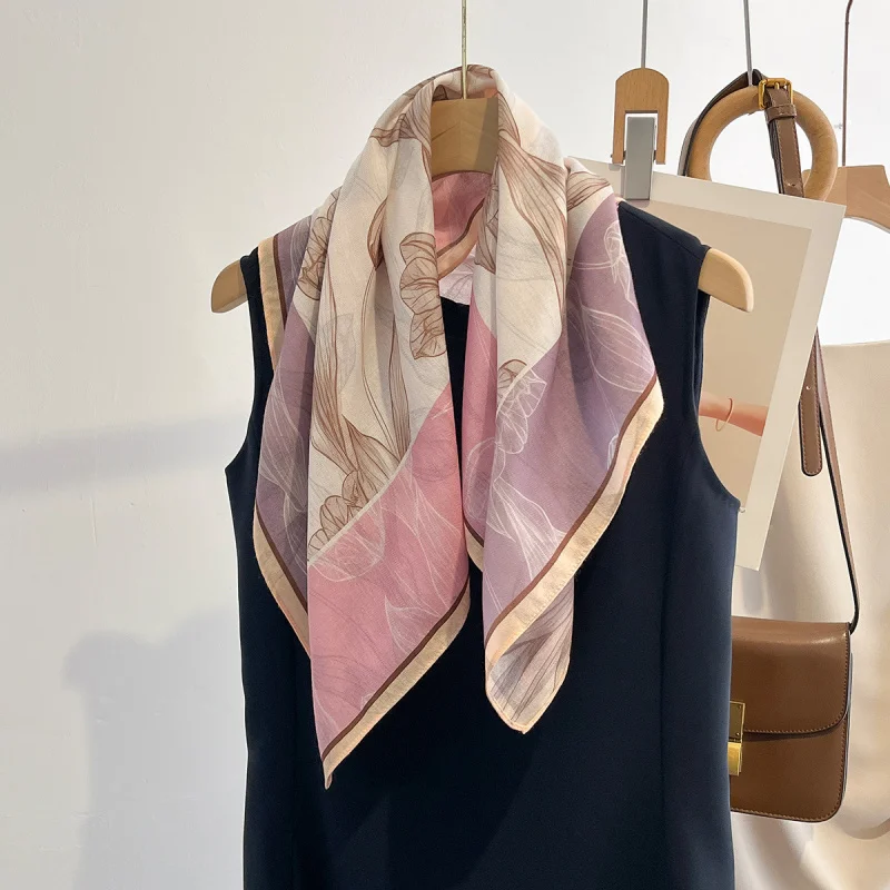 New White Pink Purple Tulip Temperament Scarf Female Light Thin Breathable Spring Advanced Silk Scarf Soft Square Scarf 68cm
New White Pink Purple Tulip Temperament Scarf Female Light Thin Breathable Spring Advanced Silk Scarf Soft Square Scarf 68cm