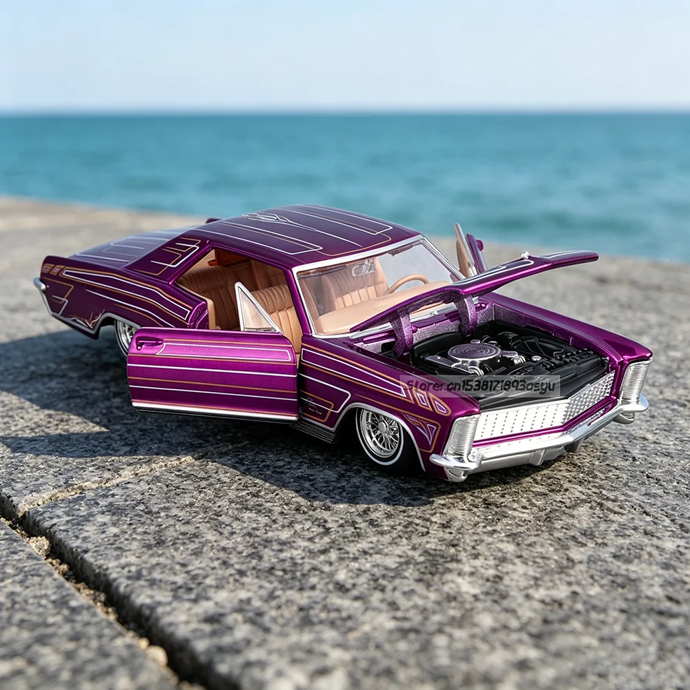 Maisto 1:26 1965 BUICK RIVIERA Supercar Antique Car Static Die Casting Car Collectible Model Car Toy Gift Tide Play
Maisto 1:26 1965 BUICK RIVIERA Supercar Antique Car Static Die Casting Car Collectible Model Car Toy Gift Tide Play