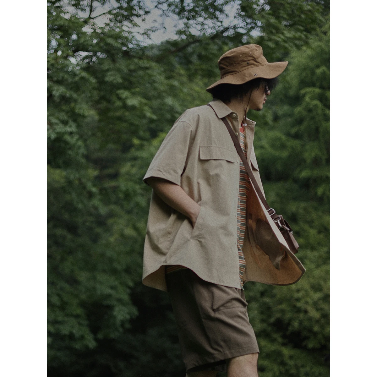 Loose Short Sleeve Men's Shirt Cityboy Ultra Loose Japanese Retro Art Summer New Style Youth Fashion Pure Color Pocket Design
Loose Short Sleeve Men's Shirt Cityboy Ultra Loose Japanese Retro Art Summer New Style Youth Fashion Pure Color Pocket Design
