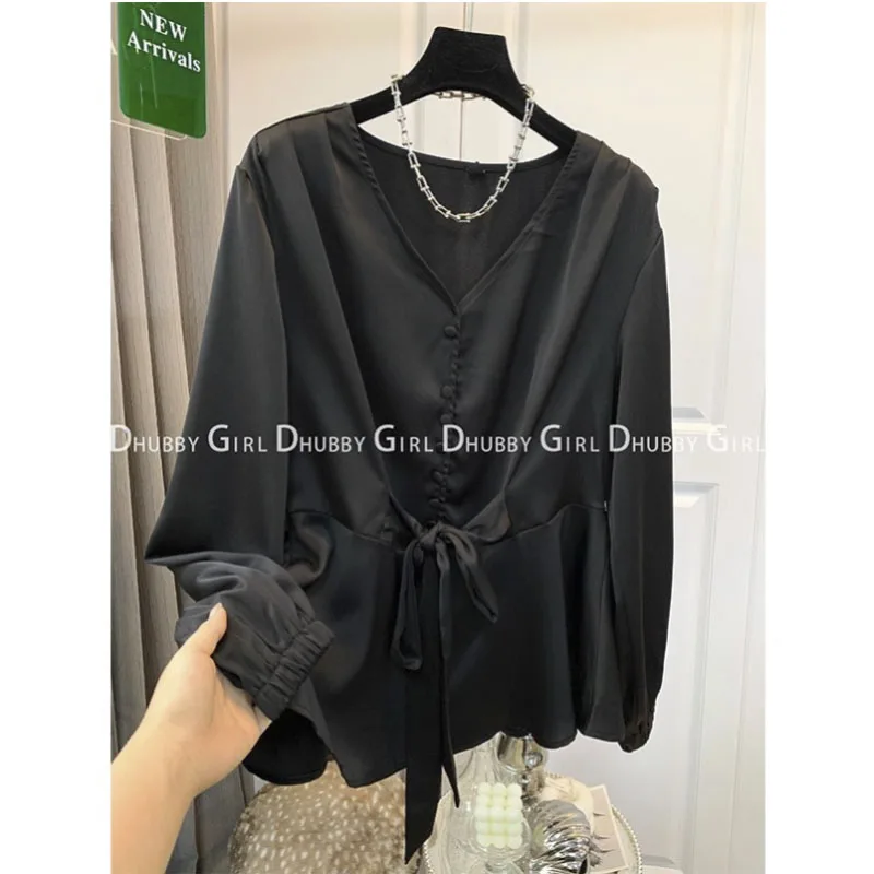 Sexy Vintage Black High Quality Chic Decorative Design Buttons Women 2023 Summer Shirt Ladies Blouse
Sexy Vintage Black High Quality Chic Decorative Design Buttons Women 2023 Summer Shirt Ladies Blouse