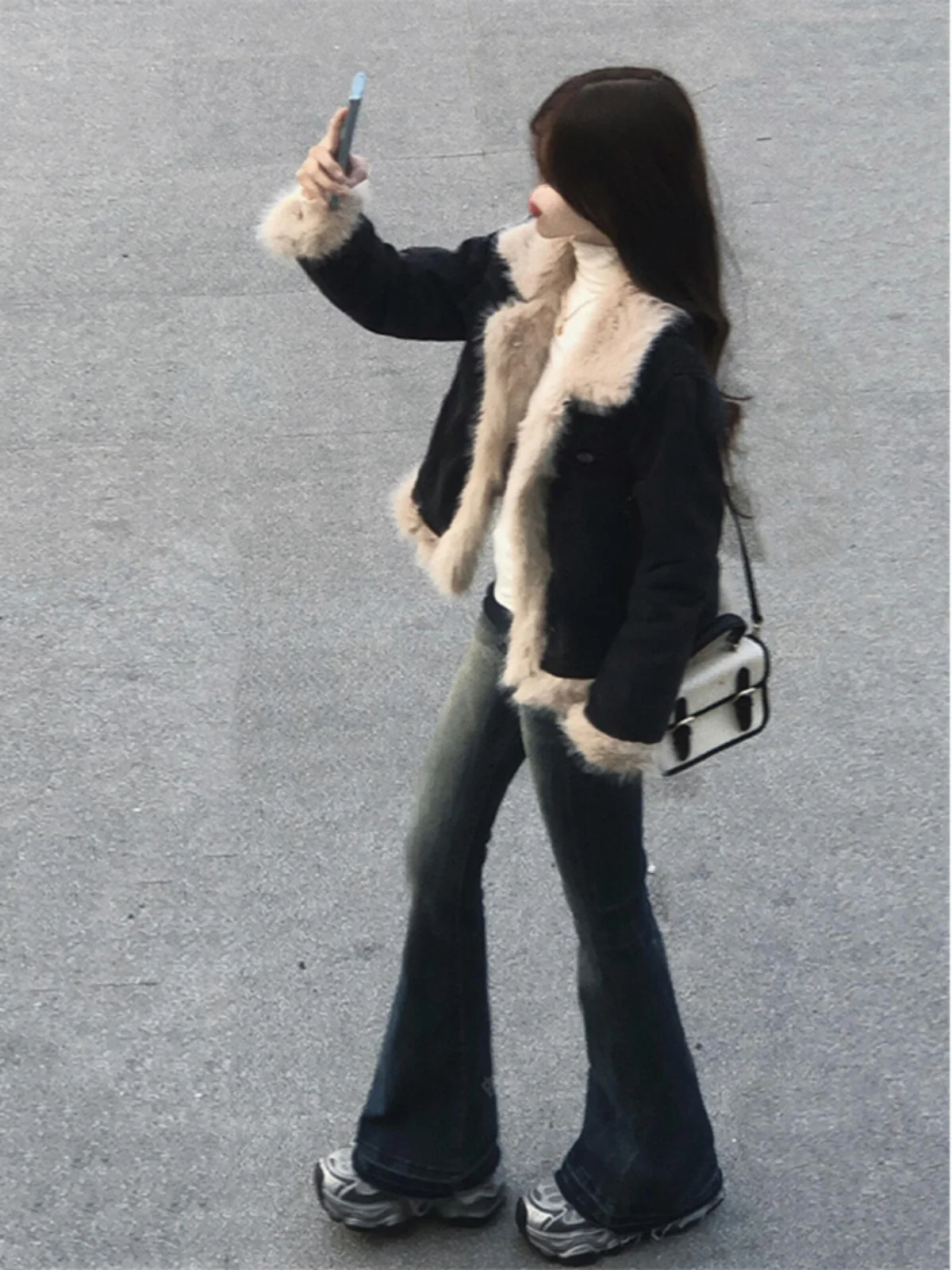 American High-End Spliced Lamb Fur Denim Cotton Jacket Women's Autumn Winter Loose Personality Small Fragrance Trend
American High-End Spliced Lamb Fur Denim Cotton Jacket Women's Autumn Winter Loose Personality Small Fragrance Trend