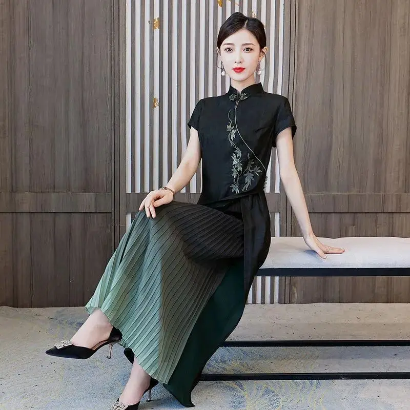 2024 chinese oversized women's qipao improved cheongsam dress women's summer retro daily elegant party ao dai qipao dress
2024 chinese oversized women's qipao improved cheongsam dress women's summer retro daily elegant party ao dai qipao dress