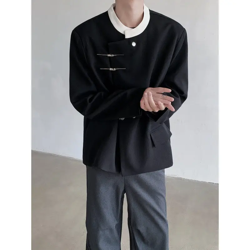 Мужской костюм в китайском стиле с воротником-стойкой, металлическими пуговицами, цветными вставками, для свадьбы, на заказ, с подплечниками, для официальных мероприятий
Мужской костюм в китайском стиле с воротником-стойкой, металлическими пуговицами, цветными вставками, для свадьбы, на заказ, с подплечниками, для официальных мероприятий