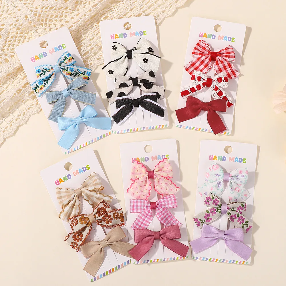 3Pcs/Set Baby Girls Hair Clips Cute Fresh Flower Checkered Bows with Sweet Lace Striped Yarn Barrette Gift for Little Girls
3Pcs/Set Baby Girls Hair Clips Cute Fresh Flower Checkered Bows with Sweet Lace Striped Yarn Barrette Gift for Little Girls