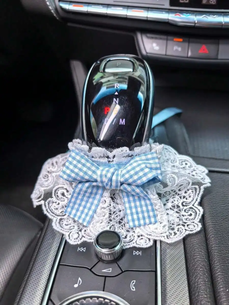 Lovely Car Gear Shift Knob Cover For Manual & Automatic Transmission, Decorative Protective Handle Cover Set
Lovely Car Gear Shift Knob Cover For Manual & Automatic Transmission, Decorative Protective Handle Cover Set