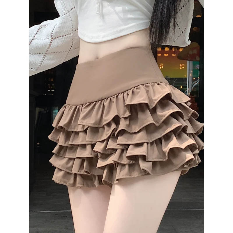 Women Y2K High Waisted Skirt French Pleated Ruffle Edge Cake Black Slim Fit Spicy Girl Autumn Short Skirt
Women Y2K High Waisted Skirt French Pleated Ruffle Edge Cake Black Slim Fit Spicy Girl Autumn Short Skirt