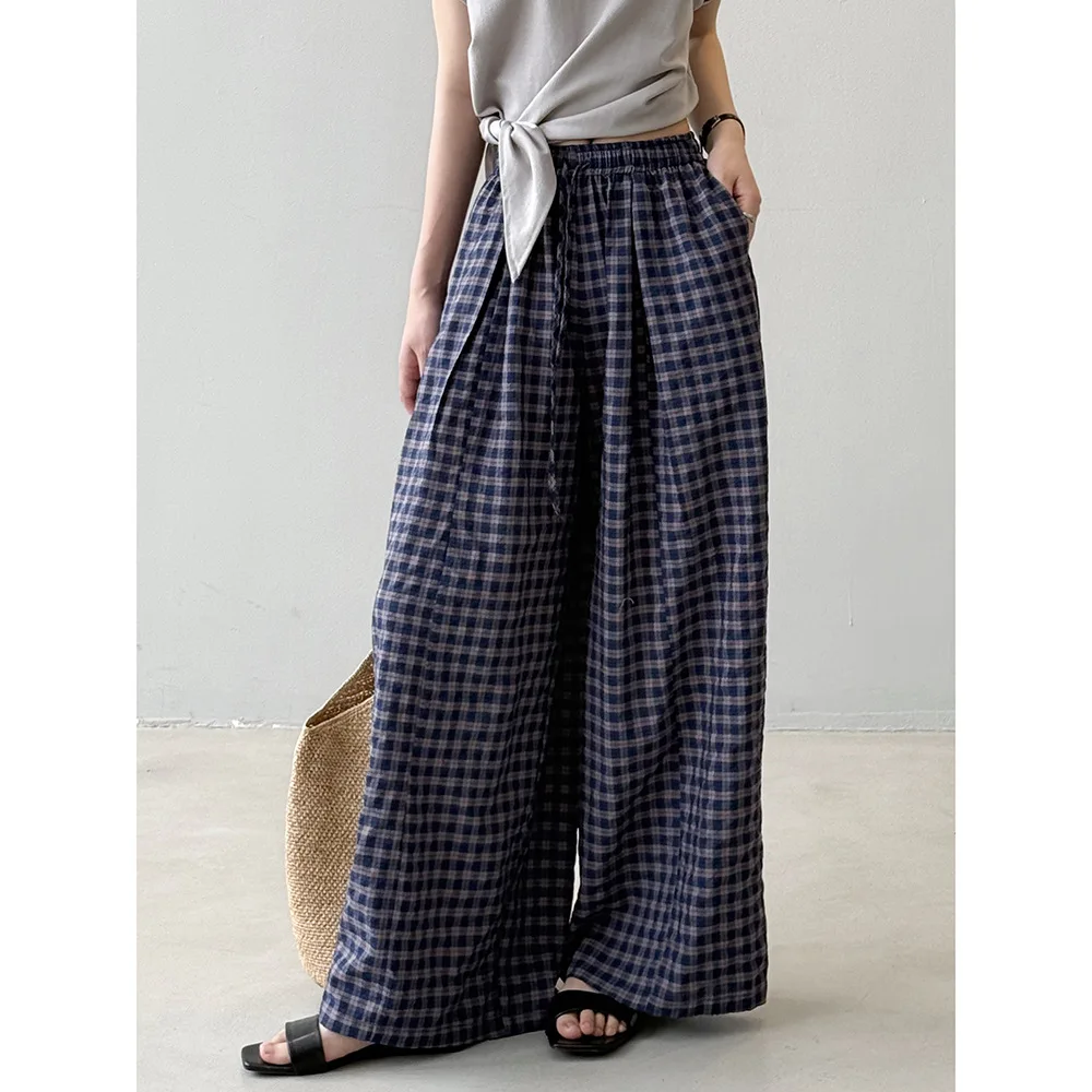 Women's retro plaid wide leg pants for women in summer 2025 loose and versatile casual straight leg floor length pants
Women's retro plaid wide leg pants for women in summer 2025 loose and versatile casual straight leg floor length pants
