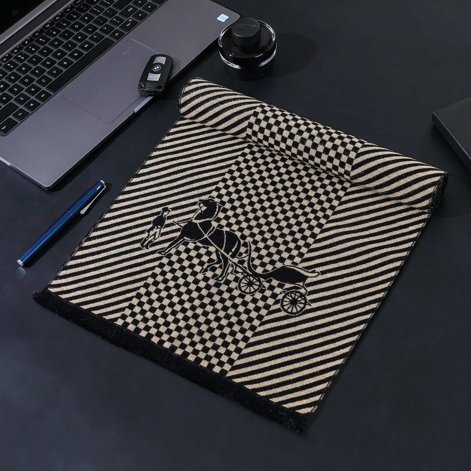 Luxury Brand Men Scarf Cotton Cashmere Scarves Shawls Lady Wraps Soft Pashimina Female Echarpe Designer Beach Stole Bandana
Luxury Brand Men Scarf Cotton Cashmere Scarves Shawls Lady Wraps Soft Pashimina Female Echarpe Designer Beach Stole Bandana
