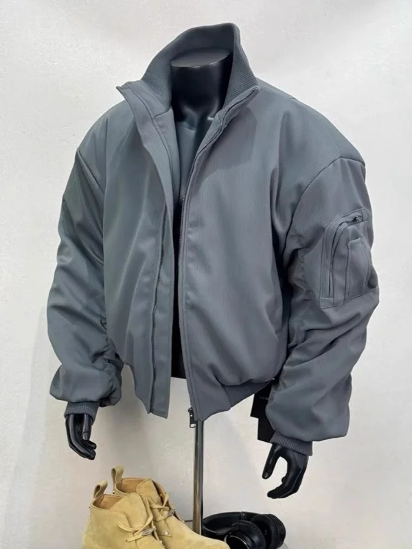 American Style Loose Fit Zipper Jacket for Teens Spring Autumn Multi Pocket Stand Collar Casual Versatile Pilot Coat
American Style Loose Fit Zipper Jacket for Teens Spring Autumn Multi Pocket Stand Collar Casual Versatile Pilot Coat