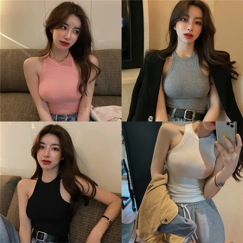 Slim Fit Short Hanging Neck Vest For Slimming Effect, Worn On The Inside And Outside, Sleeveless Base Shirt Top
Slim Fit Short Hanging Neck Vest For Slimming Effect, Worn On The Inside And Outside, Sleeveless Base Shirt Top