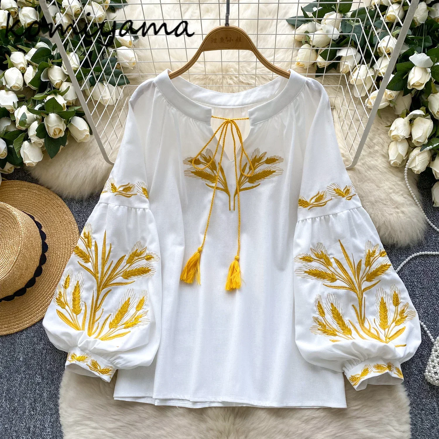 O-neck Lace-up Camisas Embroidery Blusas Mujer Bohemian Woman Shirts & Blouses Spring Loose Women Clothing Hit Color Ropa
O-neck Lace-up Camisas Embroidery Blusas Mujer Bohemian Woman Shirts & Blouses Spring Loose Women Clothing Hit Color Ropa