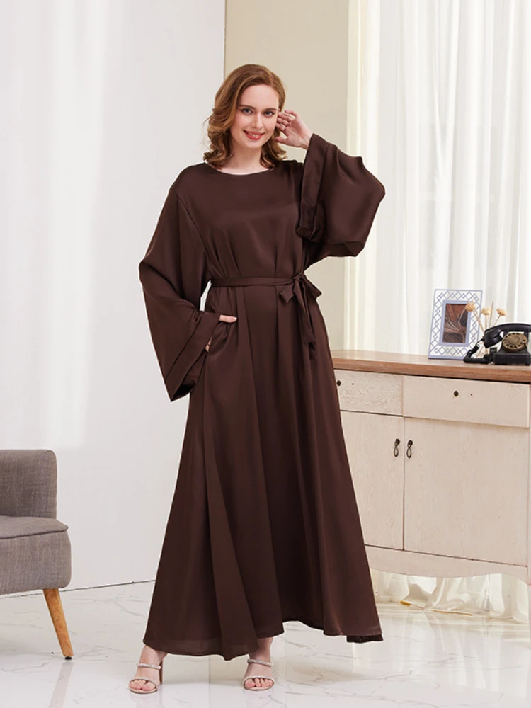 Ramadan Eid Satin Abaya Dubai Muslim Fashion Hijab Dress Turkey Long Dresses Islamic Clothing Plain Abayas for Women Kaftan Robe
Ramadan Eid Satin Abaya Dubai Muslim Fashion Hijab Dress Turkey Long Dresses Islamic Clothing Plain Abayas for Women Kaftan Robe