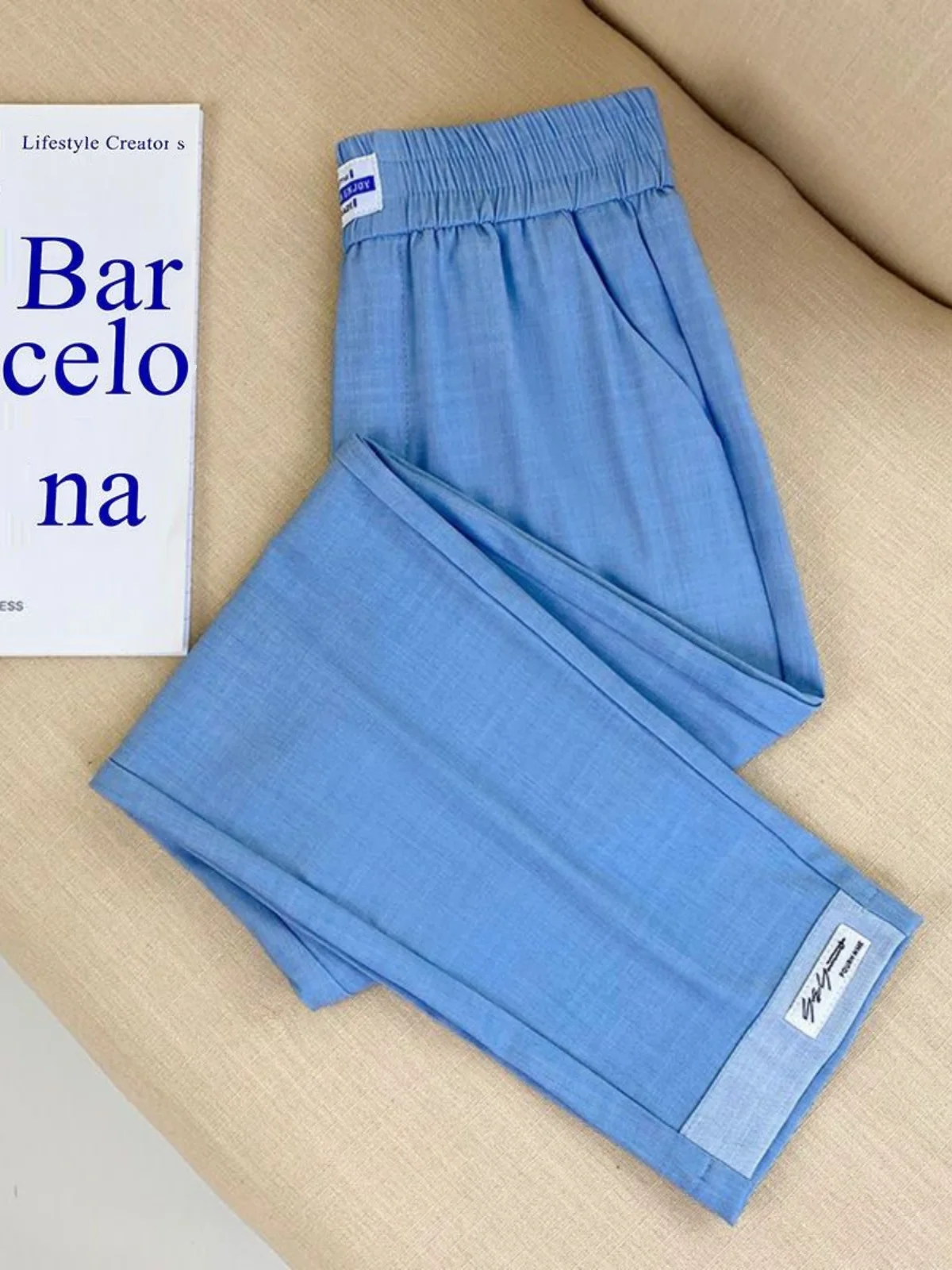 Women's Casual Wide Leg Jeans Ice Silk Denim Harlan Pants Loose Straight Cut Summer Cool Feeling High Waist Nine Points
Women's Casual Wide Leg Jeans Ice Silk Denim Harlan Pants Loose Straight Cut Summer Cool Feeling High Waist Nine Points