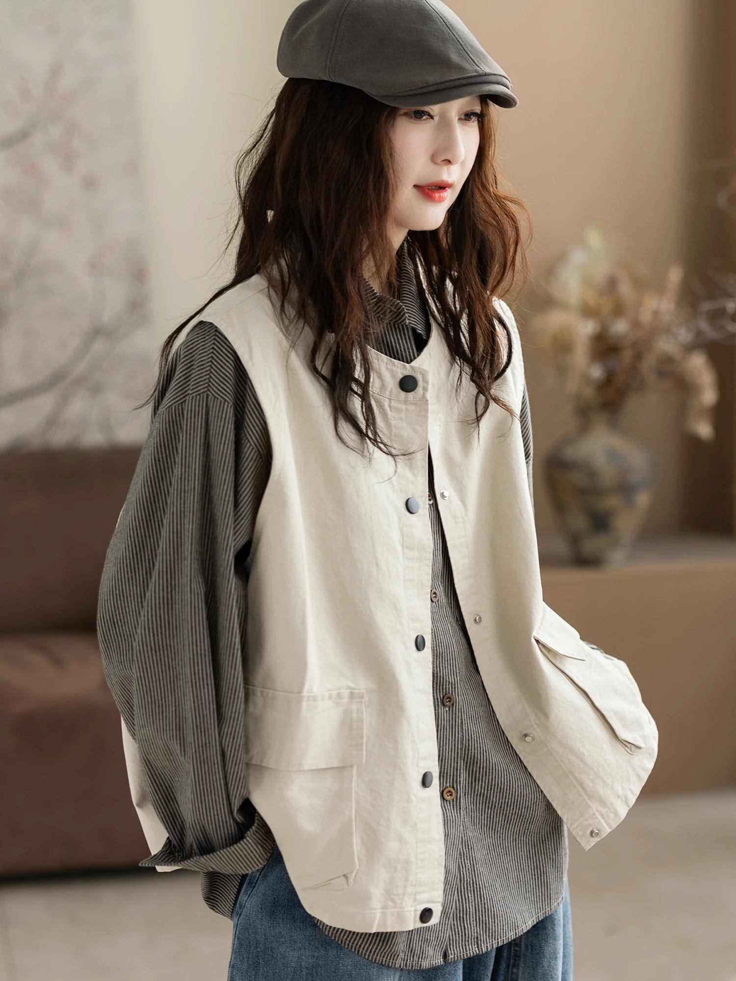 Casual Washed Cotton Vest Women's Retro Style Workwear Short Jacket Stand Collar Cardigan Backless Outerwear round Neck
Casual Washed Cotton Vest Women's Retro Style Workwear Short Jacket Stand Collar Cardigan Backless Outerwear round Neck