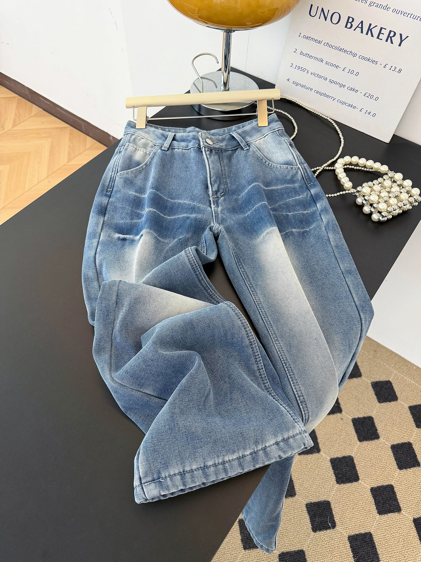 Женские потертые синие флисовые джинсы, осенне-зимние утепленные отбеленные джинсовые брюки, американские повседневные модные уличные женские брюки
Женские потертые синие флисовые джинсы, осенне-зимние утепленные отбеленные джинсовые брюки, американские повседневные модные уличные женские брюки