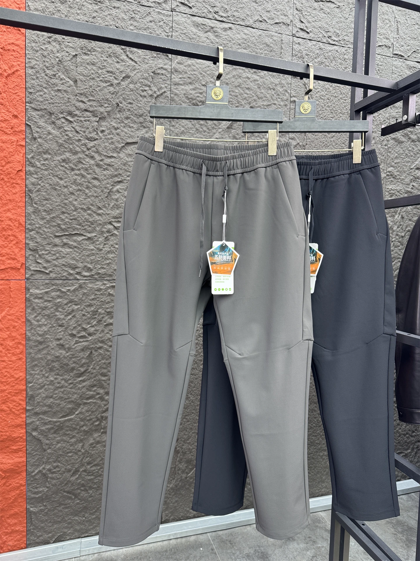 Мужские эластичные спортивные повседневные брюки на подкладке Thiened Fce, осенне-зимние теплые зауженные брюки, удобные дышащие брюки с низкой талией
Мужские эластичные спортивные повседневные брюки на подкладке Thiened Fce, осенне-зимние теплые зауженные брюки, удобные дышащие брюки с низкой талией