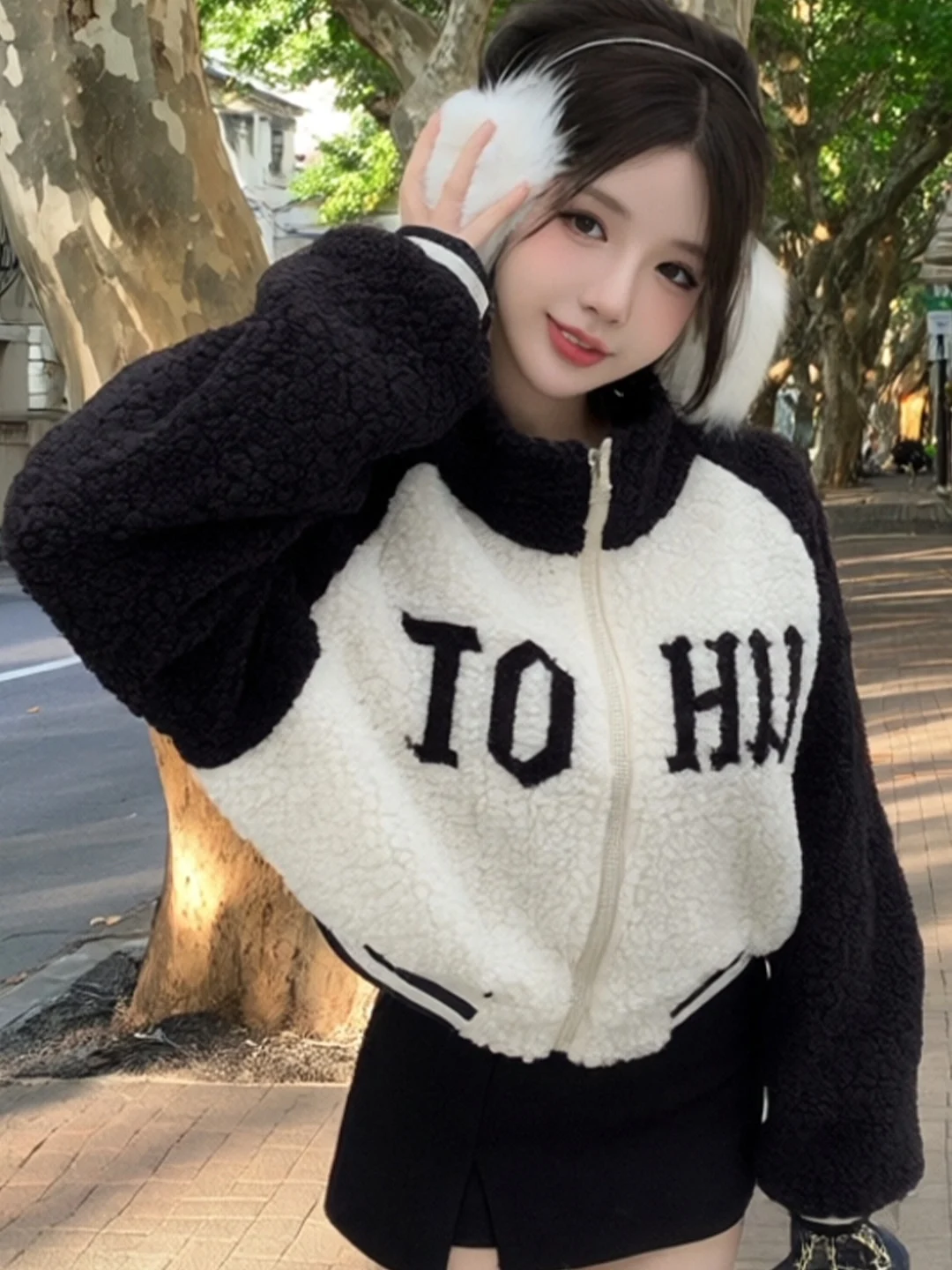 Stylish Short Lamb Fur Jacket Particle Velvet Loose Color Block Letter American Style Hot Girl Outerwear Breathable Polyester...
Stylish Short Lamb Fur Jacket Particle Velvet Loose Color Block Letter American Style Hot Girl Outerwear Breathable Polyester...