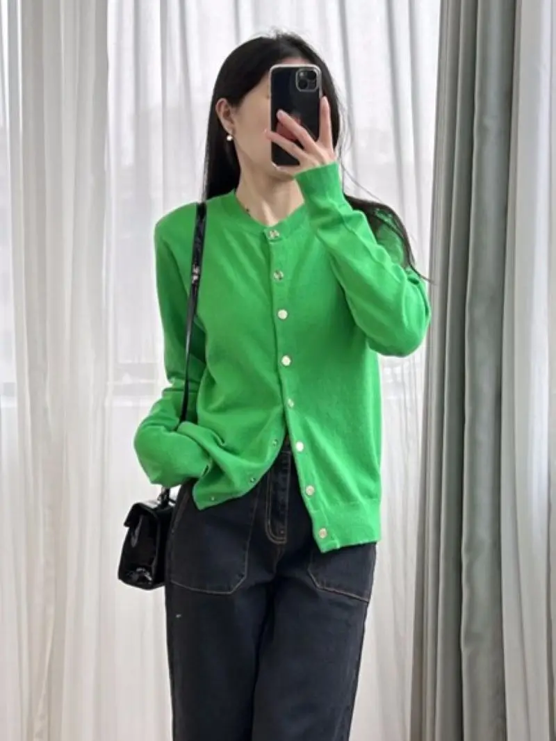 Women Green Cardigan Round Neck Single Breasted Long Sleeve Simple Spring 2024 Sweater
Women Green Cardigan Round Neck Single Breasted Long Sleeve Simple Spring 2024 Sweater