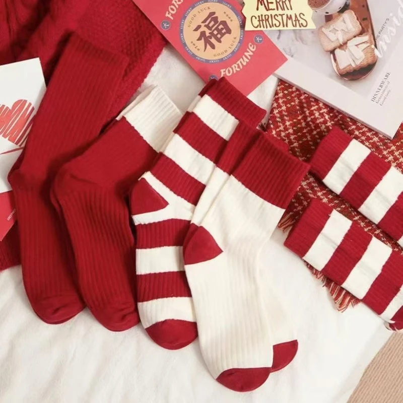 4 пары красных носков для года по знаку зодиака, осенне-зимние мужские и женские носки на Новый год, средней длины, для женщин, большие красные чулки
4 пары красных носков для года по знаку зодиака, осенне-зимние мужские и женские носки на Новый год, средней длины, для женщин, большие красные чулки