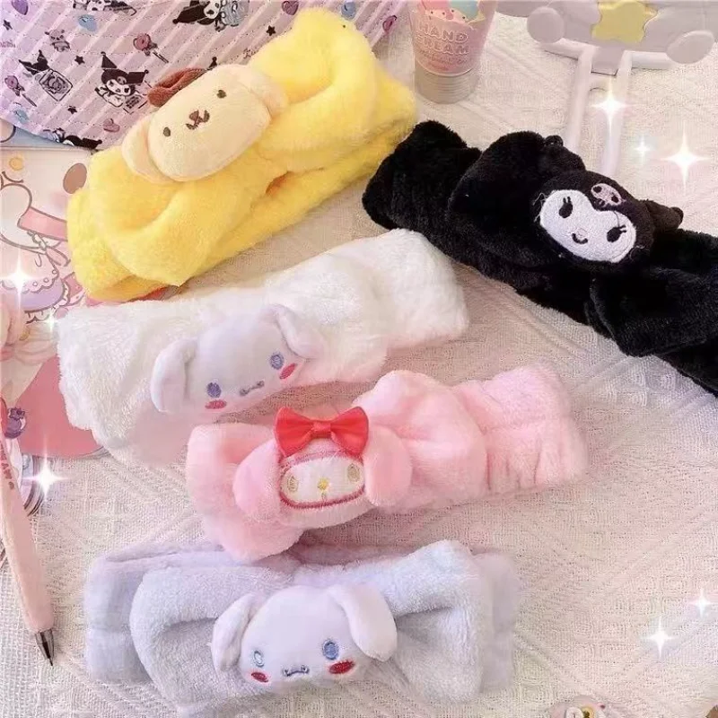 Kawaii Hello Kitty Kuromi Plush Headband Cute Bow Ornament Hair Accessories Wash One 's Face Makeup Supplies Accessories
Kawaii Hello Kitty Kuromi Plush Headband Cute Bow Ornament Hair Accessories Wash One 's Face Makeup Supplies Accessories