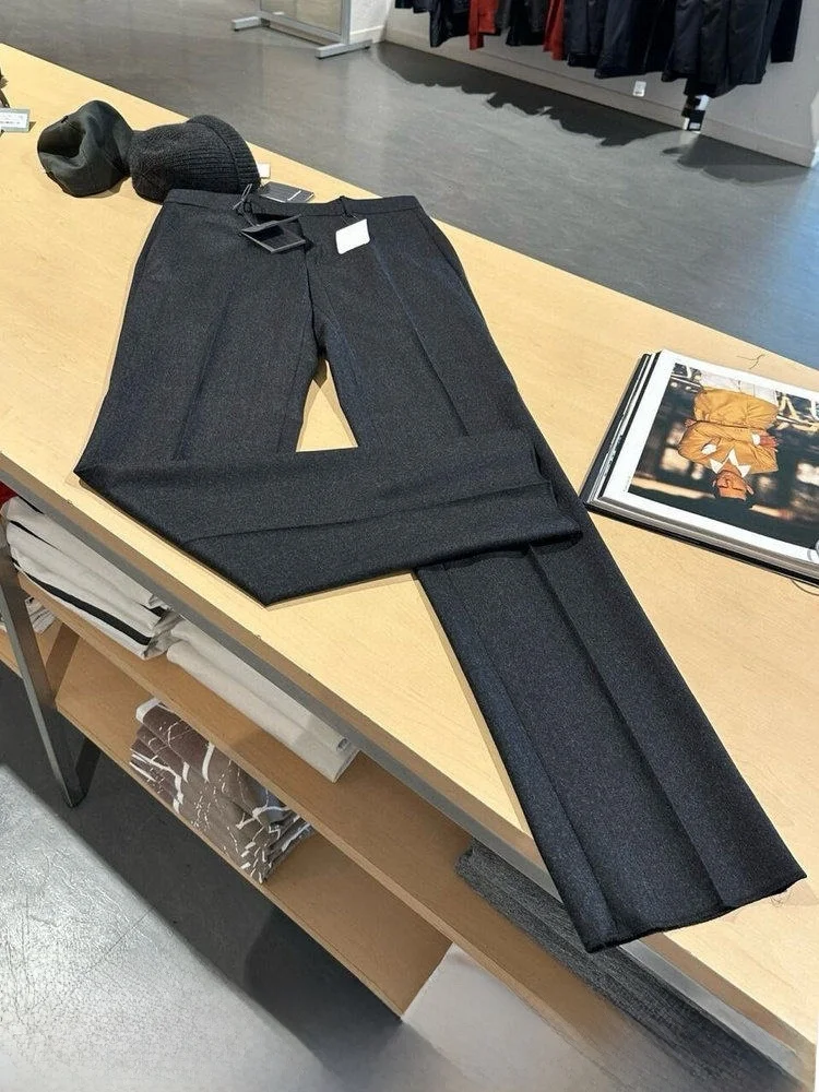 100 Wool Men's Casual Straight Leg Pants Luxury Business Commute Slimming Long Trousers Autumn Winter High End Leisure West P...
100 Wool Men's Casual Straight Leg Pants Luxury Business Commute Slimming Long Trousers Autumn Winter High End Leisure West P...