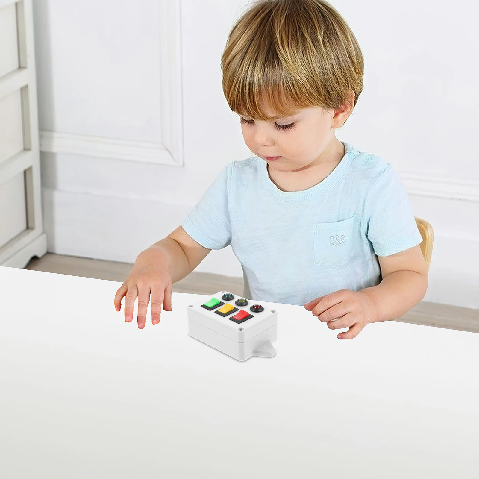 Three Light Switch Toy Safe Plastic Material Kids Educational Toy Toddler Activity Board Promotes Intelligence Hand Eye
Three Light Switch Toy Safe Plastic Material Kids Educational Toy Toddler Activity Board Promotes Intelligence Hand Eye