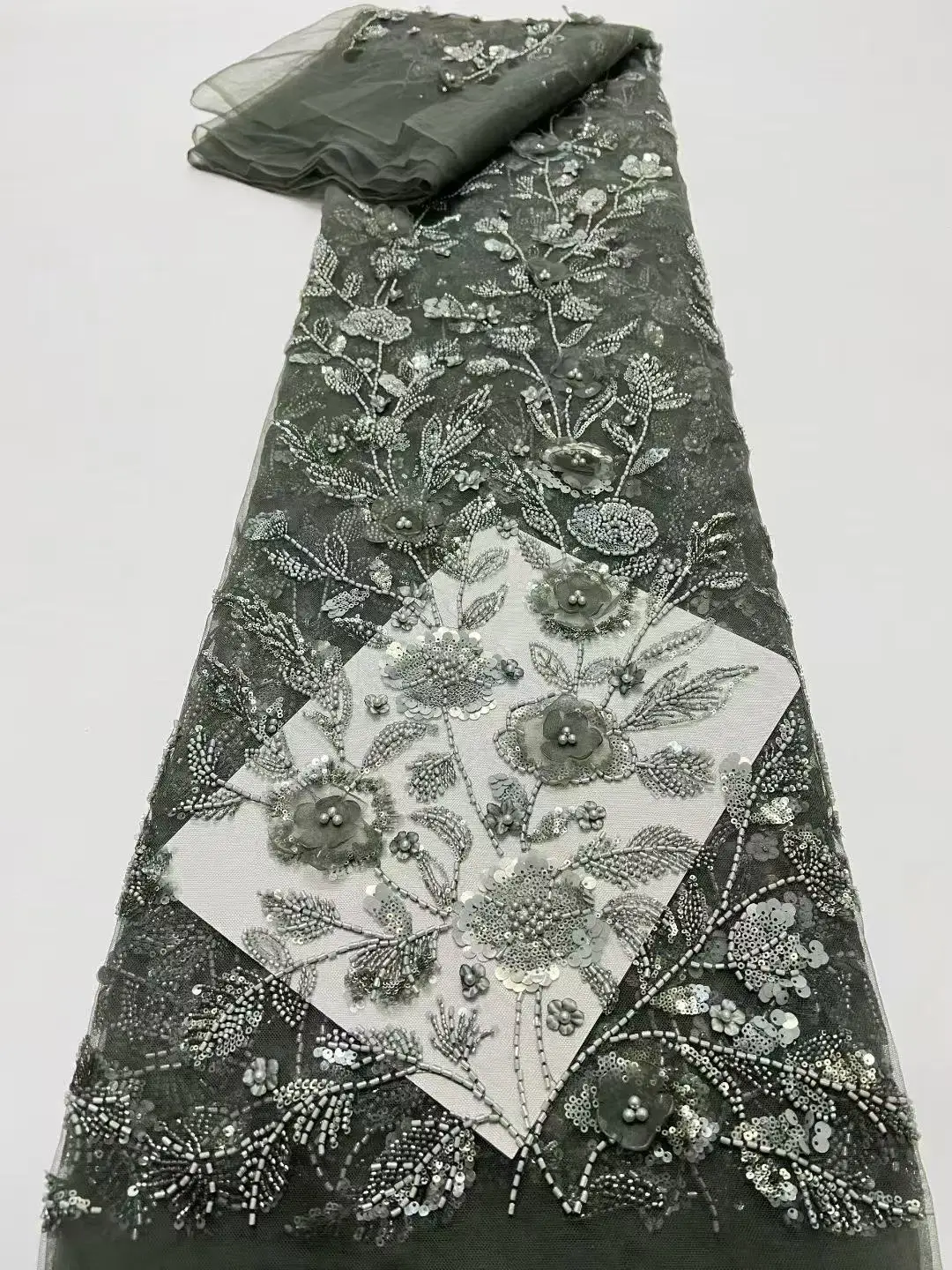 African 3D Floral Beaded Lace Fabric 2026 French Nigerian Sequin Lace Fabric for Bridal Wedding Party Dress Material
African 3D Floral Beaded Lace Fabric 2026 French Nigerian Sequin Lace Fabric for Bridal Wedding Party Dress Material