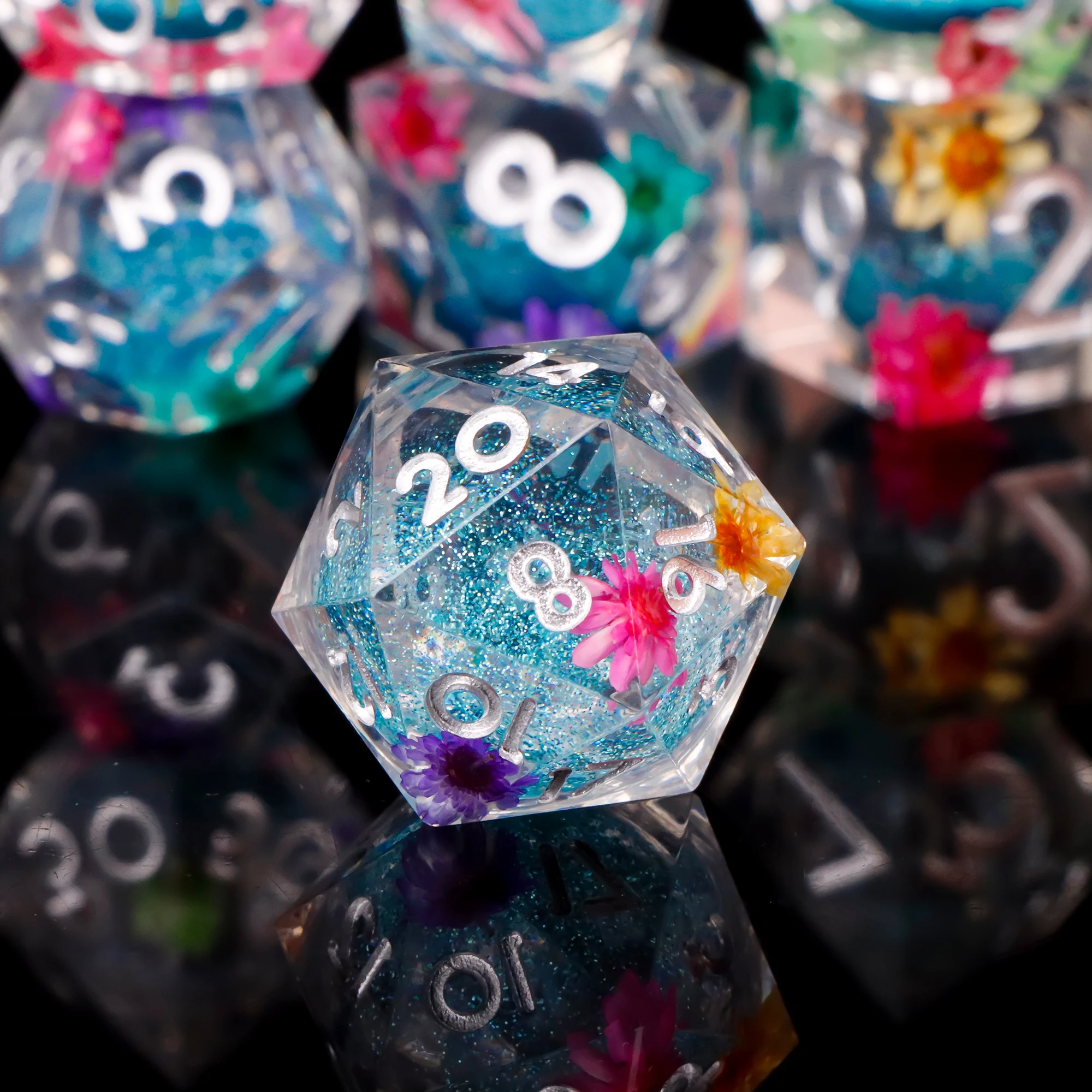 LIquid core dice set d&d Resin Dice Flower Liquid Core Dice Set Blue Sharp Edged Polyhedral Dice Set with Gift Box
LIquid core dice set d&d Resin Dice Flower Liquid Core Dice Set Blue Sharp Edged Polyhedral Dice Set with Gift Box