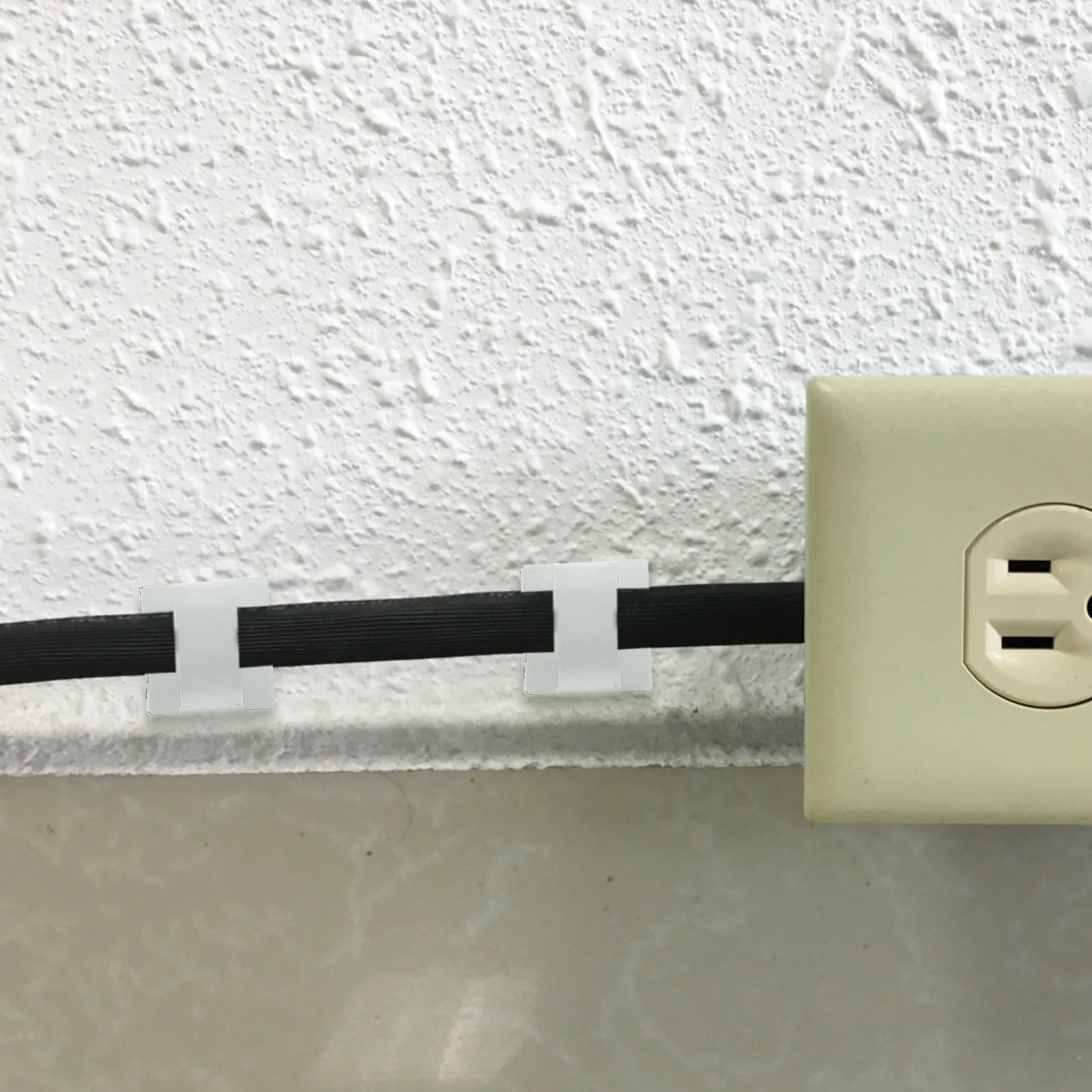 50pcs Self-Adhesive Cable Holders Desktop Cord Organizer Plastic Wire Management Clip For Headphone Line Winder Storage
50pcs Self-Adhesive Cable Holders Desktop Cord Organizer Plastic Wire Management Clip For Headphone Line Winder Storage