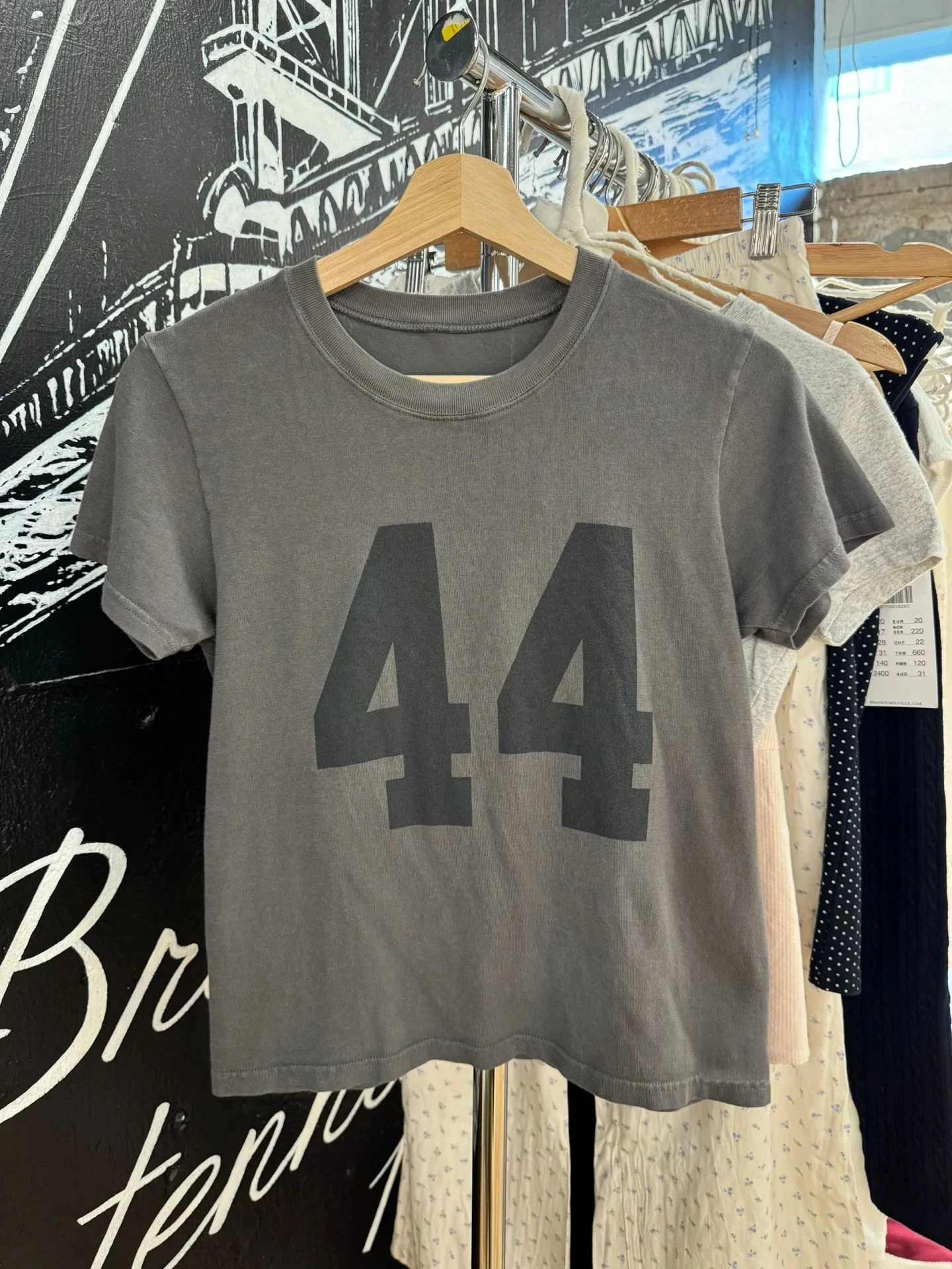 American Retro 44 Print Slim Crop Top Woman Summer Round Neck Short Sleeve Cotton T-shirts Preppy Style Cute Sweet Tees Y2k
American Retro 44 Print Slim Crop Top Woman Summer Round Neck Short Sleeve Cotton T-shirts Preppy Style Cute Sweet Tees Y2k