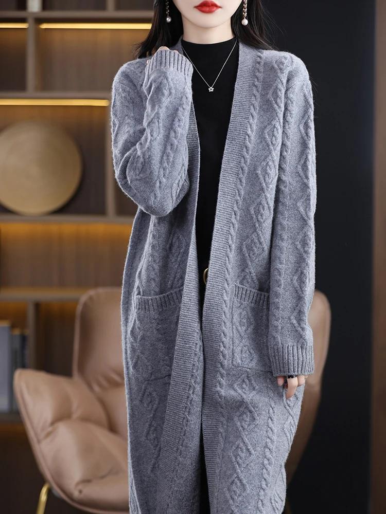 Autumn Winter New 100% Wool Cardigan Women's Solid Color Thicken Sweater Warm Fashion Long Cardigans Female Long Sleeve Coat
Autumn Winter New 100% Wool Cardigan Women's Solid Color Thicken Sweater Warm Fashion Long Cardigans Female Long Sleeve Coat