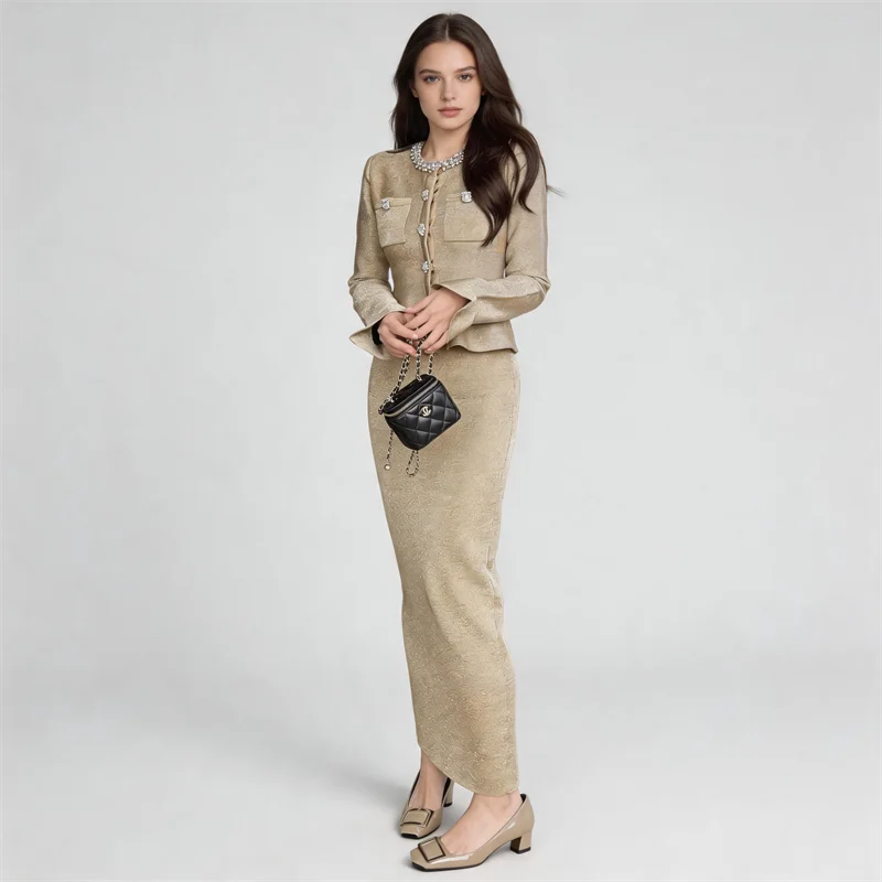 High Quality Women's Diamond Embellished Sparkling Elegant Round Neck Bell Sleeve Paneled Long Knit Dress
High Quality Women's Diamond Embellished Sparkling Elegant Round Neck Bell Sleeve Paneled Long Knit Dress