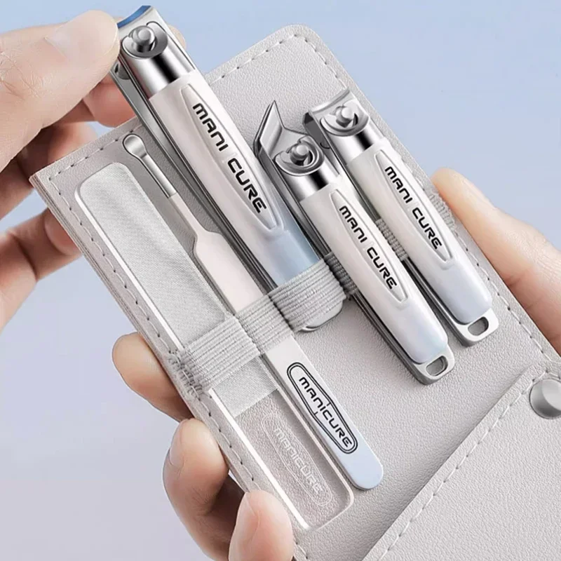 Exquisite nail clipper set electroplating, gradual color process nail clippers home nail maintenance tools for men and women
Exquisite nail clipper set electroplating, gradual color process nail clippers home nail maintenance tools for men and women