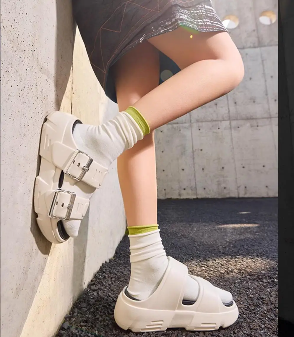 Women's Outdoor Slippers Summer Adult Girls 6 cm Soled Height Increasing Jelly Shoes Ladies Indoor Quick Drying Beach Slippers
Women's Outdoor Slippers Summer Adult Girls 6 cm Soled Height Increasing Jelly Shoes Ladies Indoor Quick Drying Beach Slippers
