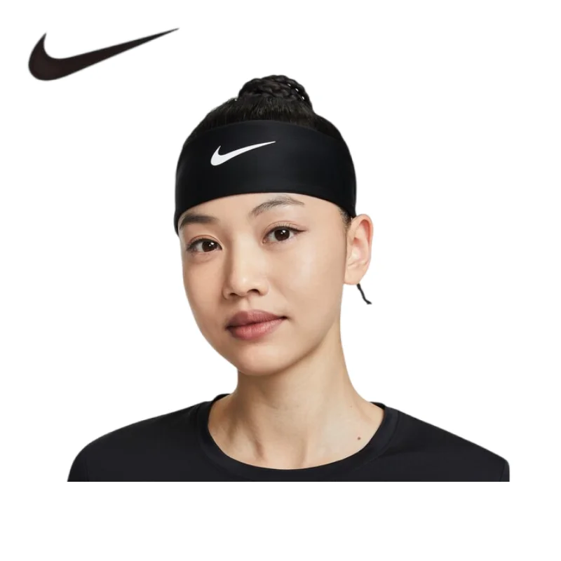 Nike Classic Quick-Dry Headband (1 piece) - Practical and Comfortable for Summer - NIKE FURY DRI-FIT IQ6095-010
Nike Classic Quick-Dry Headband (1 piece) - Practical and Comfortable for Summer - NIKE FURY DRI-FIT IQ6095-010