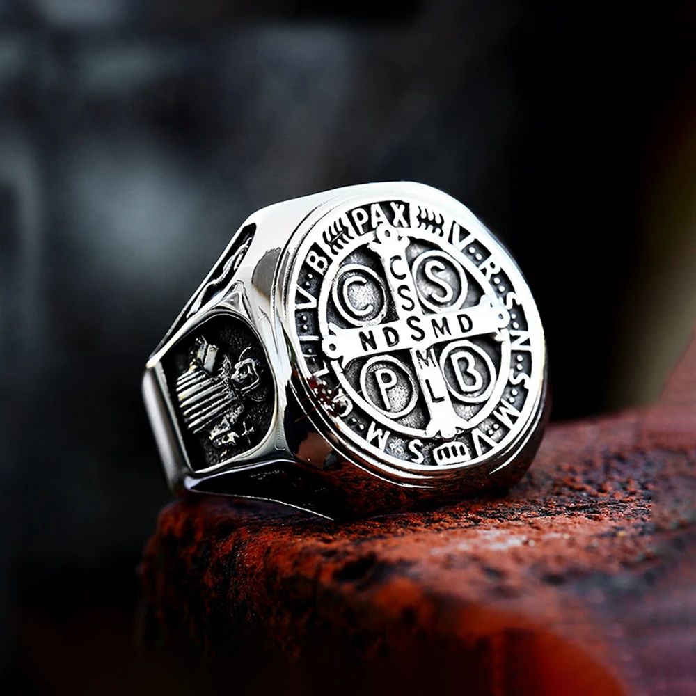 Vintage Creative Religious Cross Ring Personalized Men's Stainless Steel Jesus Head Ring Biker Fashion Jewelry Gifts Wholesale
Vintage Creative Religious Cross Ring Personalized Men's Stainless Steel Jesus Head Ring Biker Fashion Jewelry Gifts Wholesale