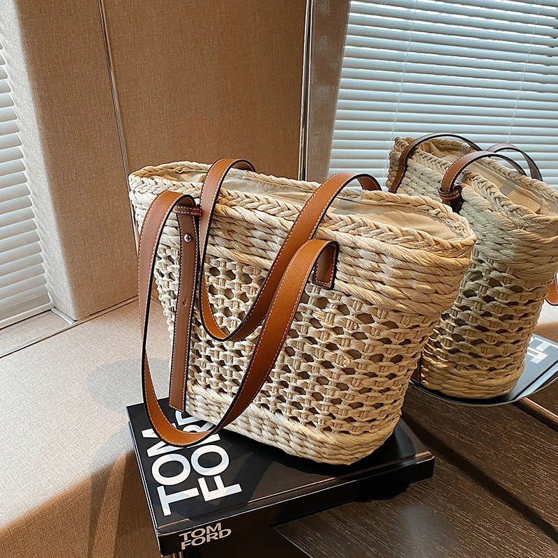 Fashion Design Hollow Out Woven Bag Trendy 2023 Large Capacity Women One Shoulder Underarm Pack Casual Female Handle Bucket Bag
Fashion Design Hollow Out Woven Bag Trendy 2023 Large Capacity Women One Shoulder Underarm Pack Casual Female Handle Bucket Bag
