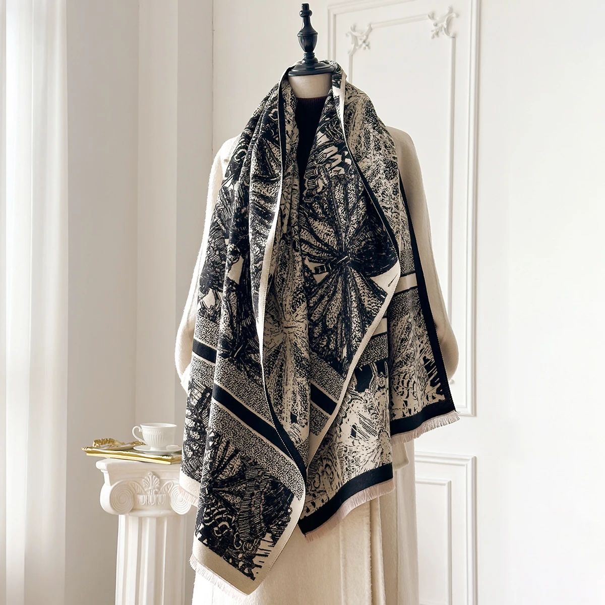 New 2025 Luxury Autumn and Winter Cashmere Print Scarf Women Warm Pashmina Poncho Scarves Fashion Shawl Thick Foulard Bufanda
New 2025 Luxury Autumn and Winter Cashmere Print Scarf Women Warm Pashmina Poncho Scarves Fashion Shawl Thick Foulard Bufanda