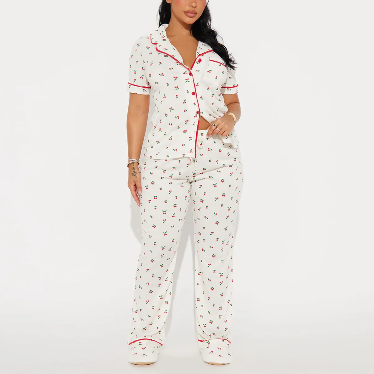 Milk Silk Women's Pajamas Summer Cherry Print Short-sleeved Trousers Button-down Collar 2PCS Loungewear 2PCS Sets
Milk Silk Women's Pajamas Summer Cherry Print Short-sleeved Trousers Button-down Collar 2PCS Loungewear 2PCS Sets