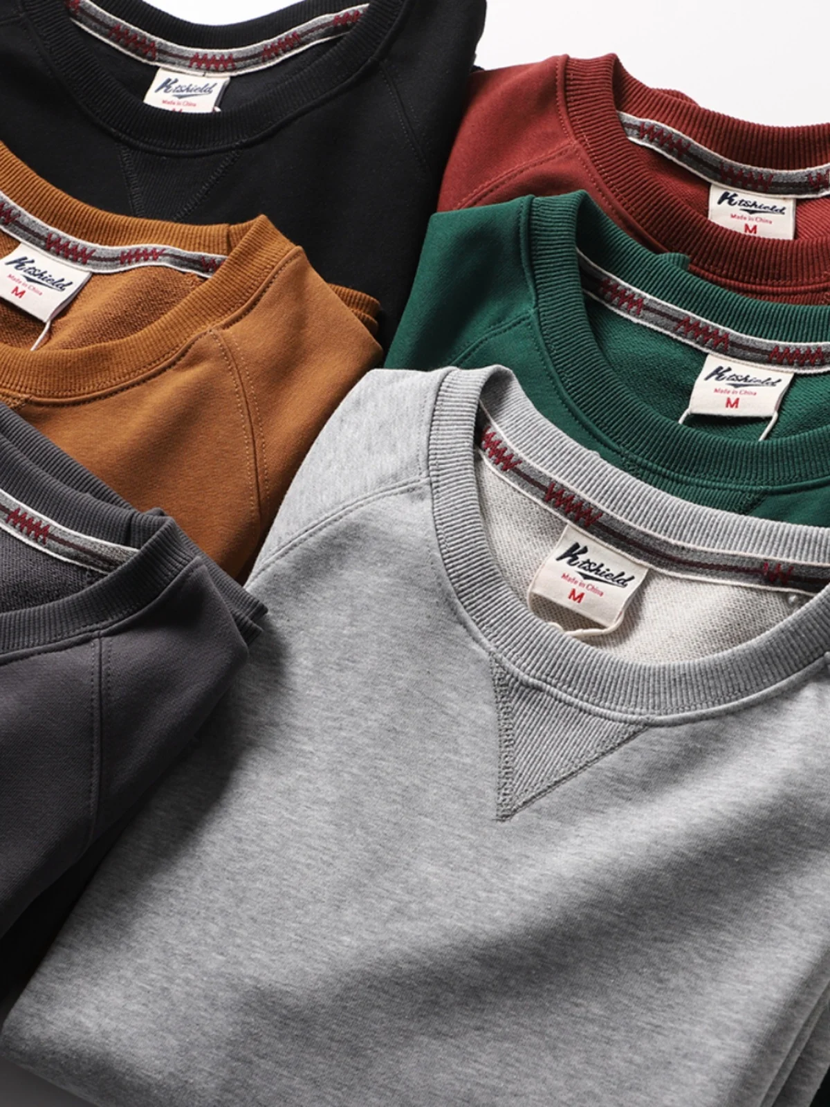 Comfortable Men's round Ne Sweatirt Spor Casual Waed out Color Hoodie Youthful Trendy Base Layer irt
Comfortable Men's round Ne Sweatirt Spor Casual Waed out Color Hoodie Youthful Trendy Base Layer irt