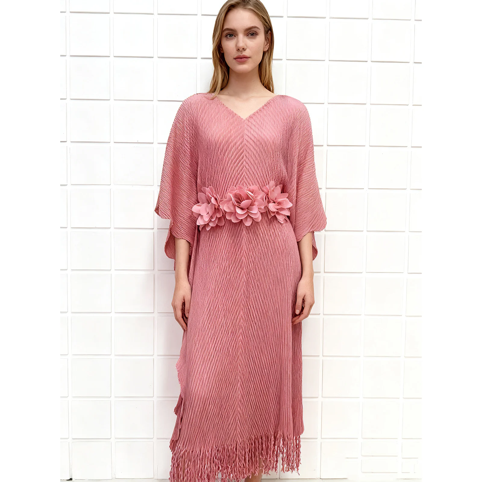 Loose V-Ne Long Dr with Pleats Fringe Tee-Dimensional Flower Decoration Dragon Sc Pleats Cross-Border plus Size
Loose V-Ne Long Dr with Pleats Fringe Tee-Dimensional Flower Decoration Dragon Sc Pleats Cross-Border plus Size