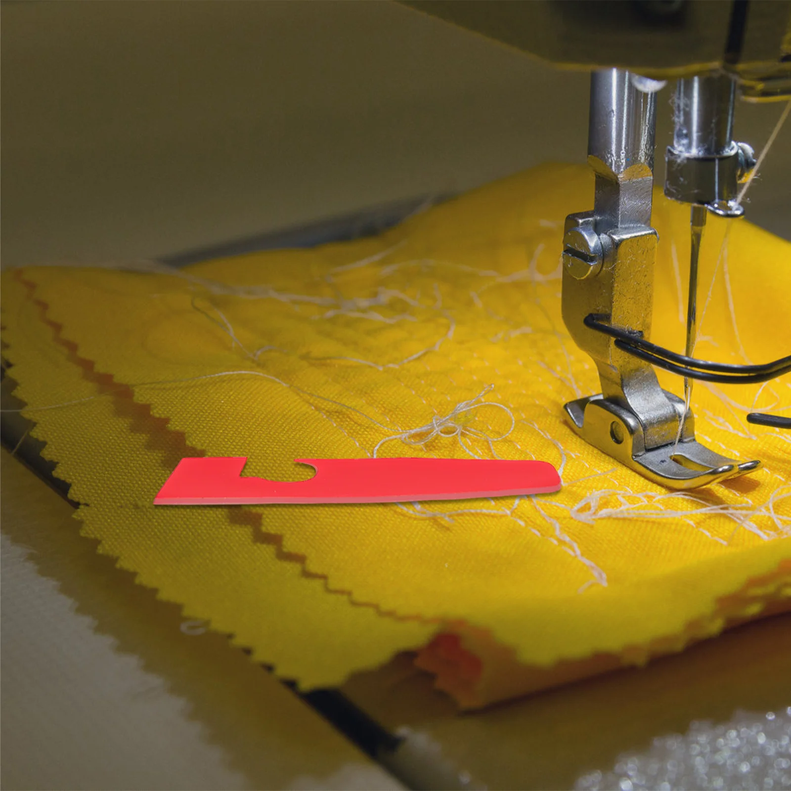 40Pcs Serger Presser Foot Pad Adhesive Bottom Sticker for Overlocking Machine Smooth Fabric Movement Long-Lasting Replacement
40Pcs Serger Presser Foot Pad Adhesive Bottom Sticker for Overlocking Machine Smooth Fabric Movement Long-Lasting Replacement