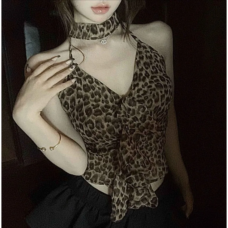 Spice Girl Leopard Print Halter Neck Sling Small Vest Women's Summer Tight Sexy Top
Spice Girl Leopard Print Halter Neck Sling Small Vest Women's Summer Tight Sexy Top