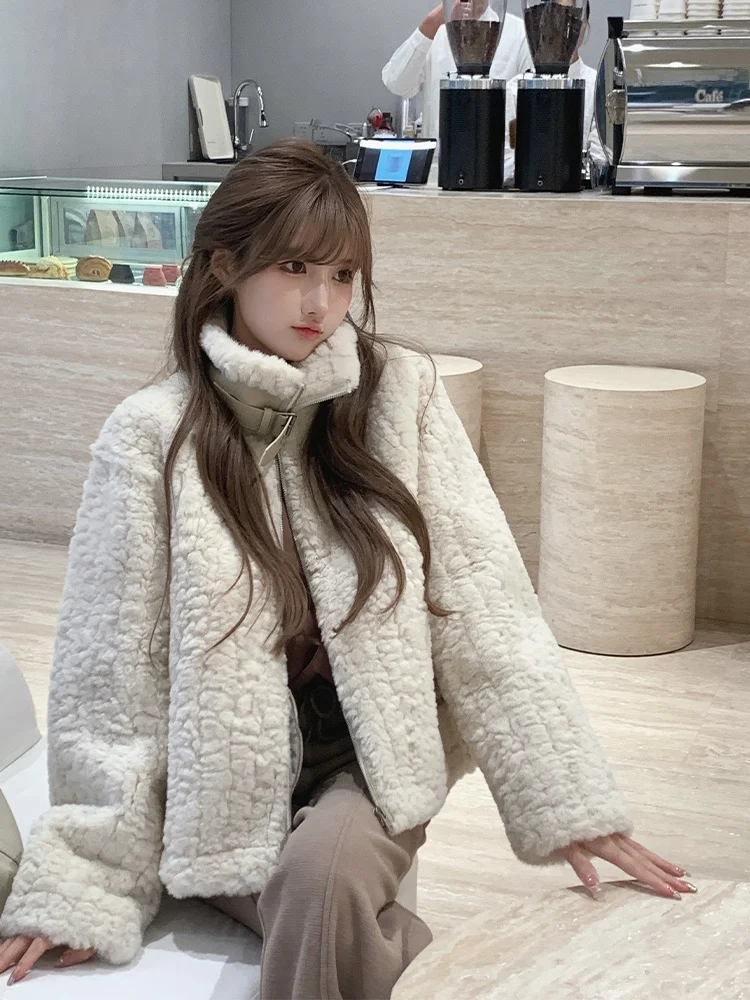 Bigking White Furry Jaet Women's Winter Korean Sle Loose Fur Leather Inteated Motorcycle Cotton Top Polyester Fiber
Bigking White Furry Jaet Women's Winter Korean Sle Loose Fur Leather Inteated Motorcycle Cotton Top Polyester Fiber