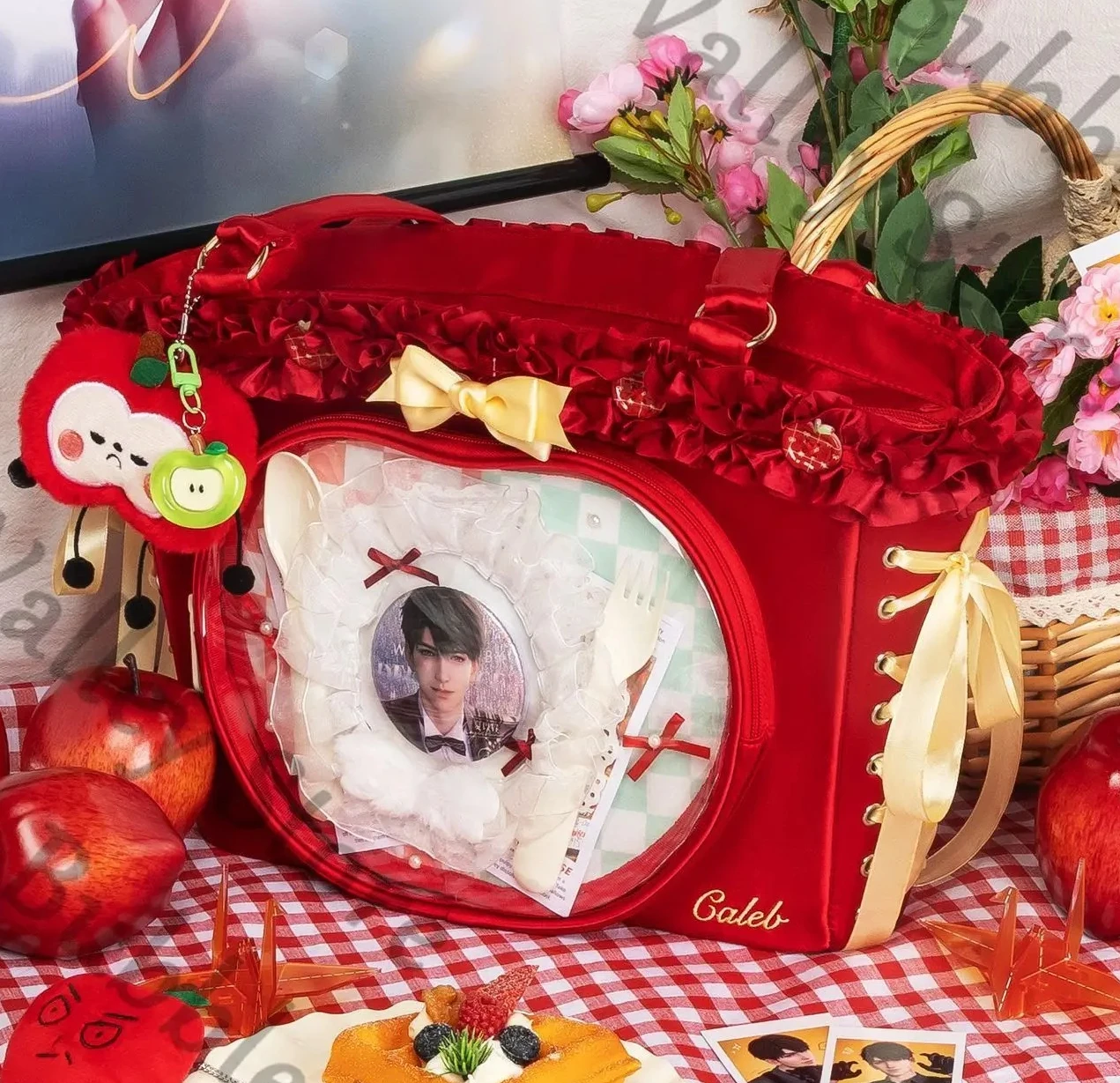 Anime Love and Deepspace Caleb Cosplay Satin Face Apple Ita-bag Cartoon Shoulder Bag Messenger Bags Handbag Versipacks Gift
Anime Love and Deepspace Caleb Cosplay Satin Face Apple Ita-bag Cartoon Shoulder Bag Messenger Bags Handbag Versipacks Gift