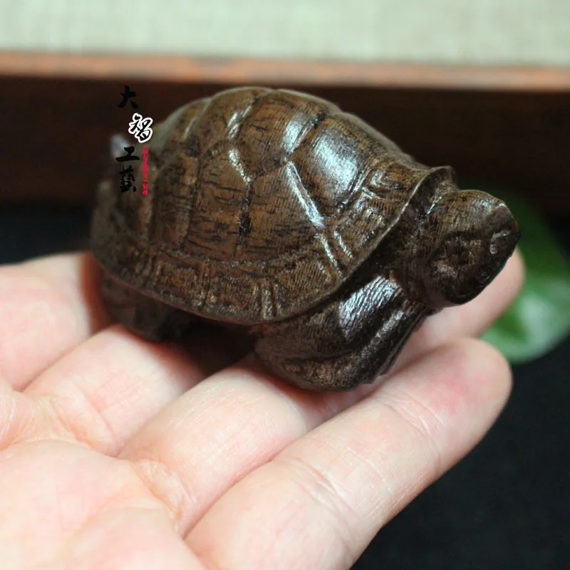 Factory direct sales Vietnamese Natural Driftwood Longevity Turtle Driftwood Ornament Wholesale Handcrafted Items
Factory direct sales Vietnamese Natural Driftwood Longevity Turtle Driftwood Ornament Wholesale Handcrafted Items